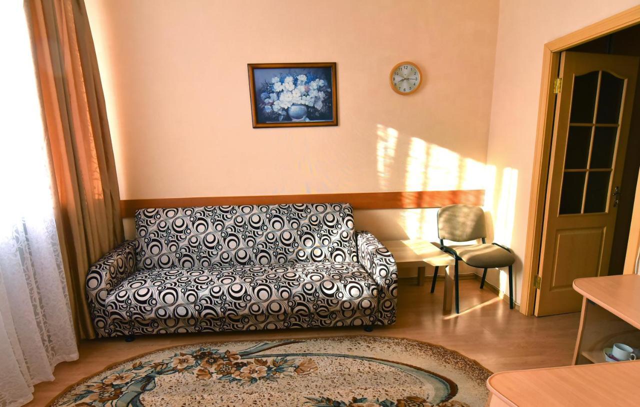 Sport Hotel Пінськ Екстер'єр фото