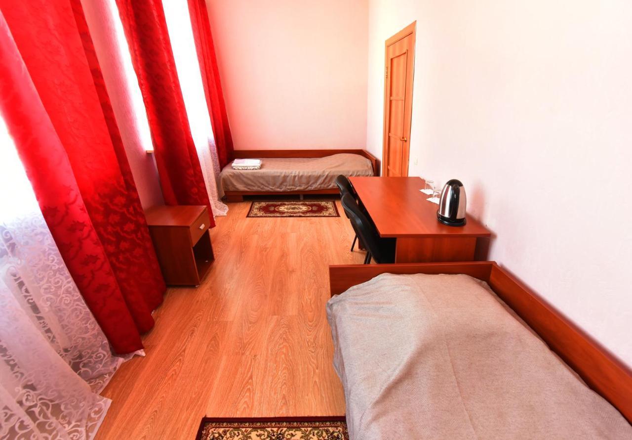 Sport Hotel Пінськ Екстер'єр фото