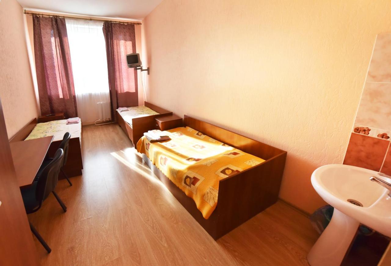 Sport Hotel Пінськ Екстер'єр фото