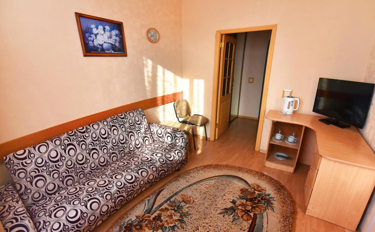 Sport Hotel Пінськ Екстер'єр фото